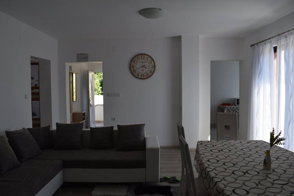 Apartmani Celjak พาก ภายนอก รูปภาพ
